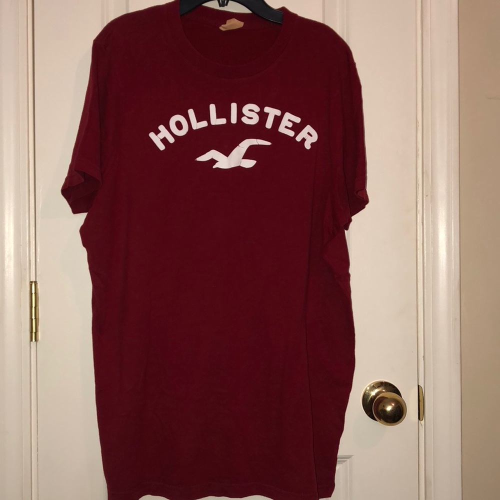 Hollister Tee